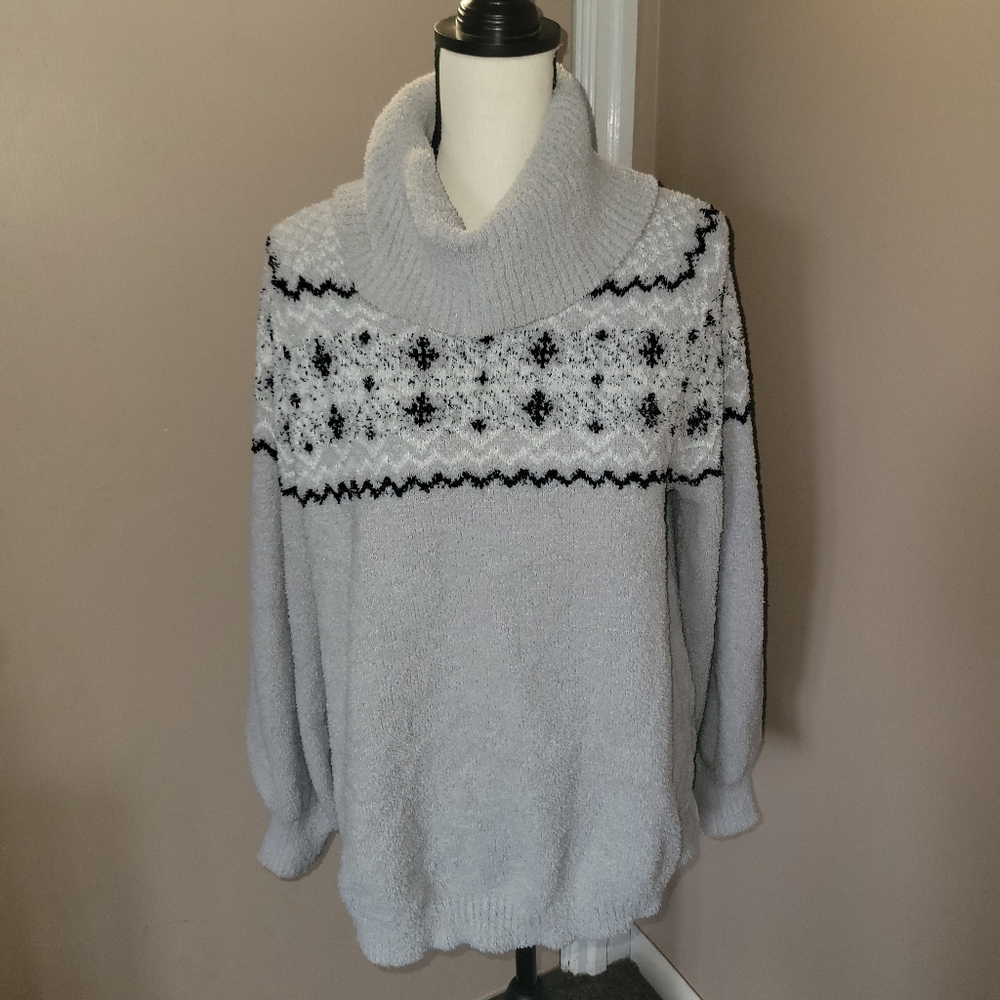 Premise Light Gray Patterned Turtleneck Sweater